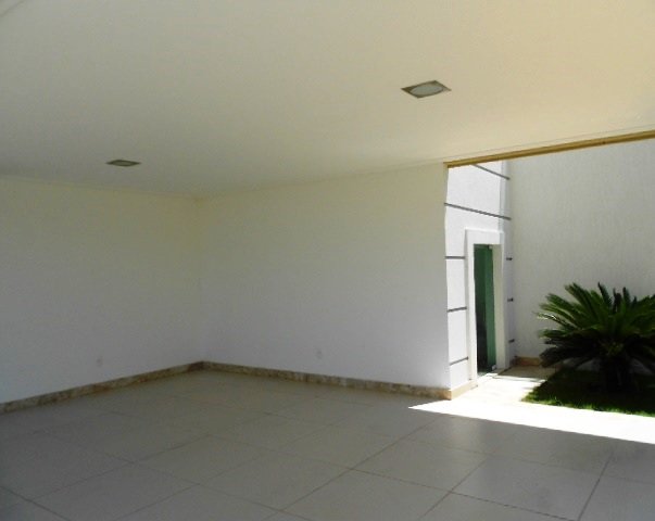 Casa à venda com 4 quartos, 240m² - Foto 9