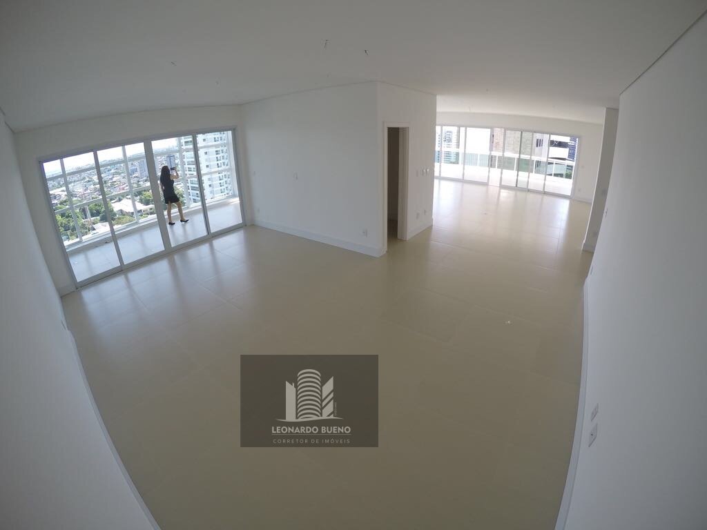 Apartamento à venda com 5 quartos, 476m² - Foto 18