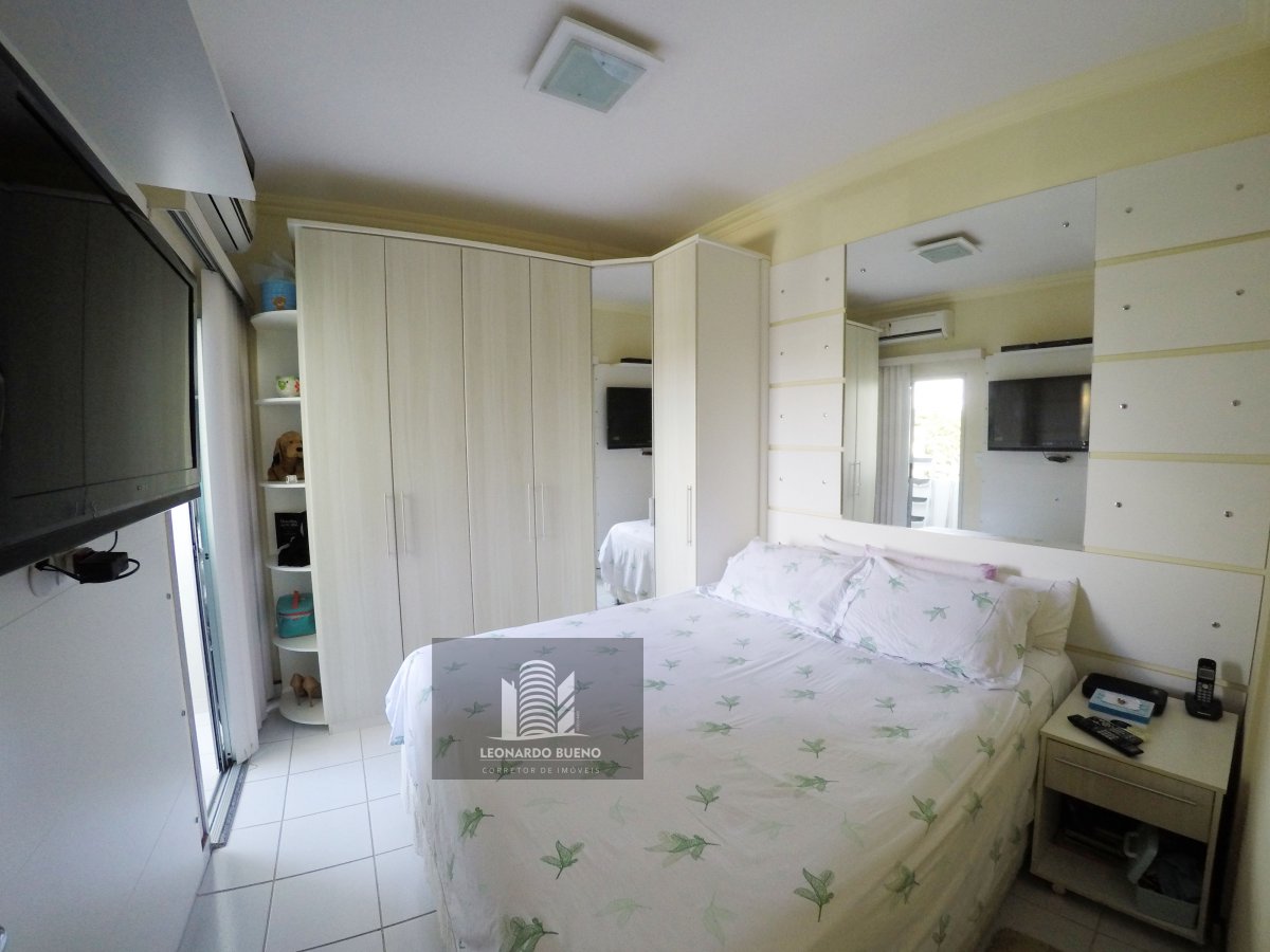 Apartamento à venda com 2 quartos, 67m² - Foto 2