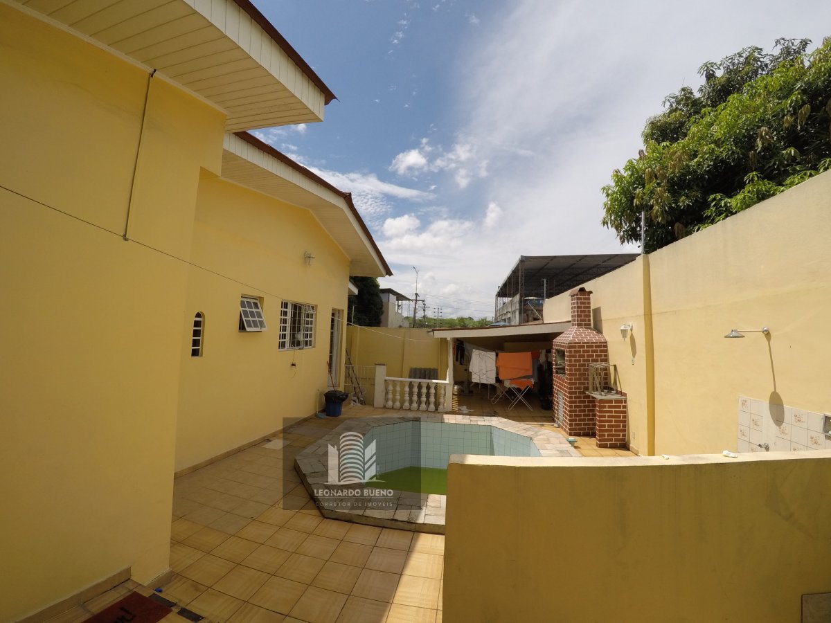 Casa à venda com 4 quartos, 300m² - Foto 5