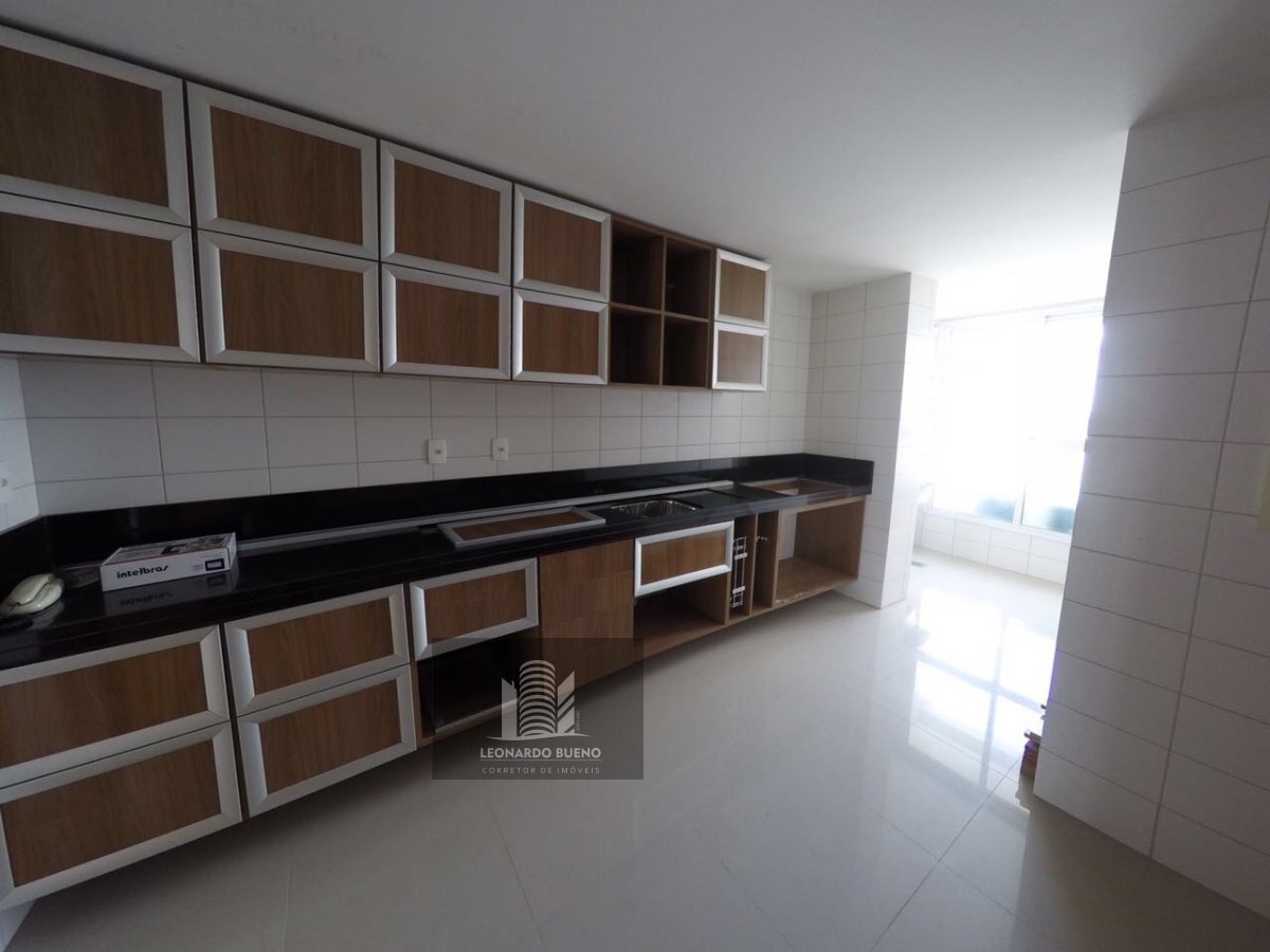 Apartamento à venda com 4 quartos, 162m² - Foto 5