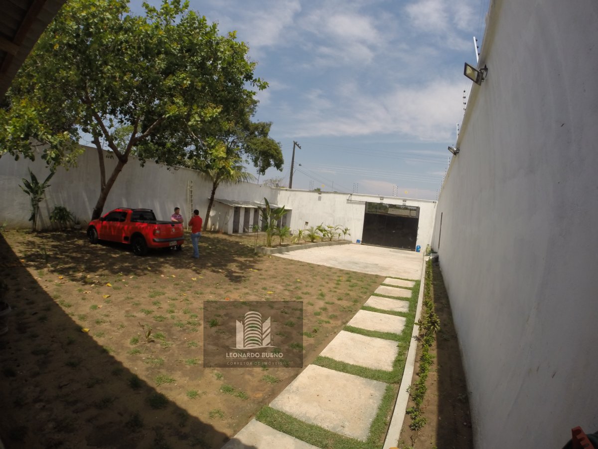 Casa à venda com 2 quartos, 450m² - Foto 3