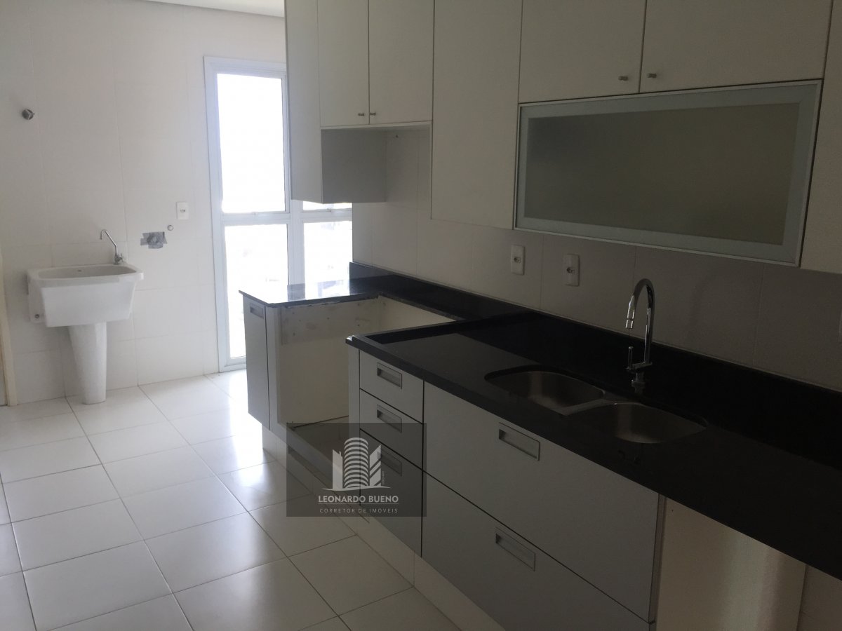 Apartamento à venda com 4 quartos, 179m² - Foto 6