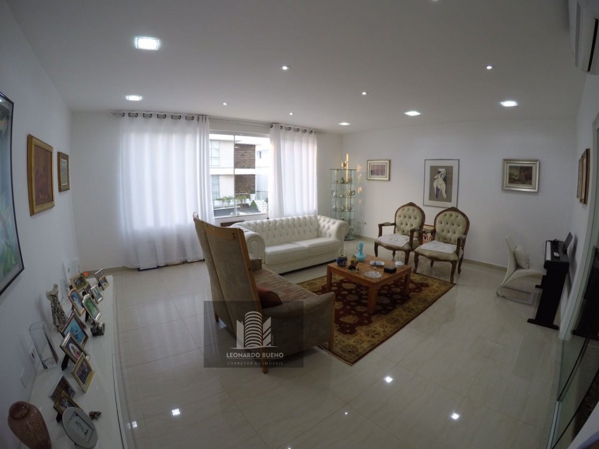 Casa à venda com 4 quartos, 440m² - Foto 5