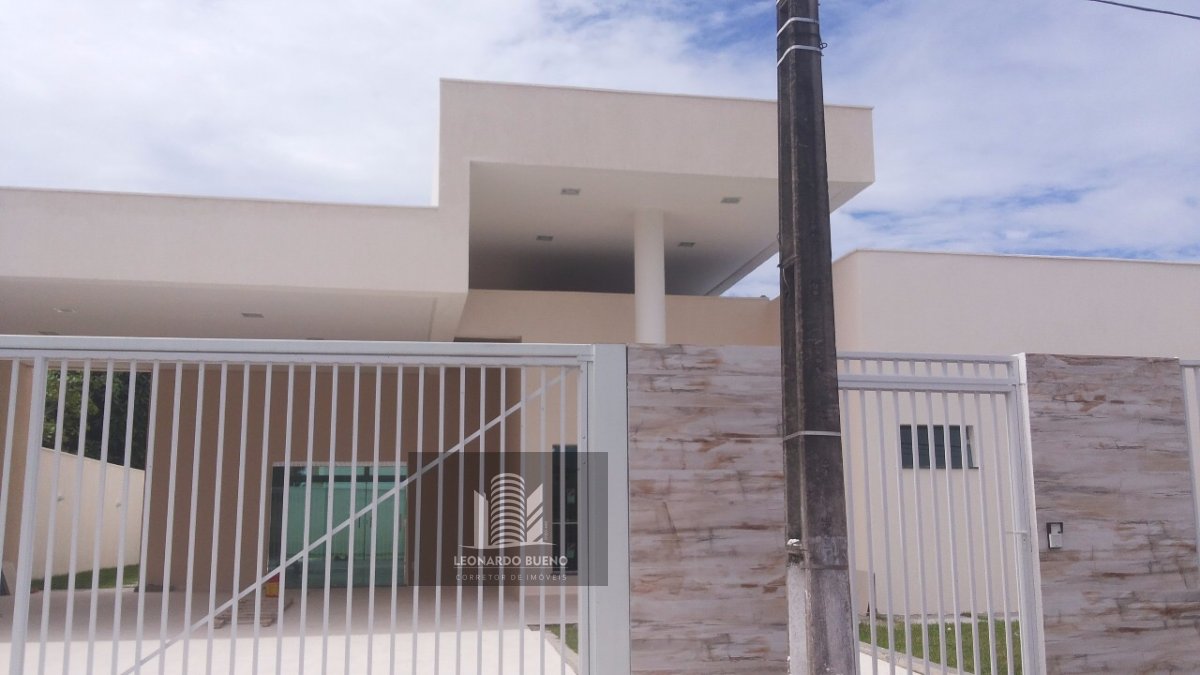 Casa à venda com 4 quartos, 400m² - Foto 1