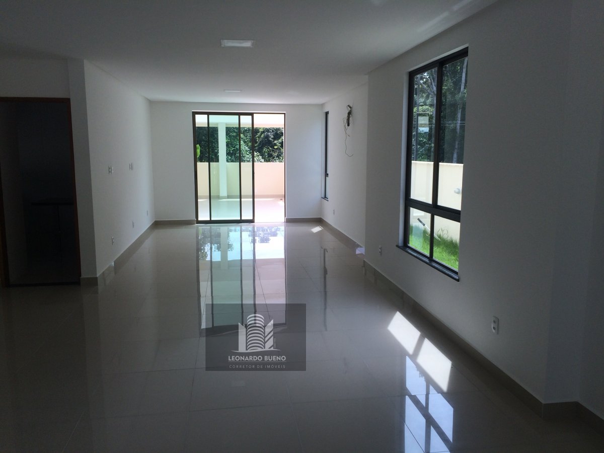 Casa à venda com 3 quartos, 275m² - Foto 3