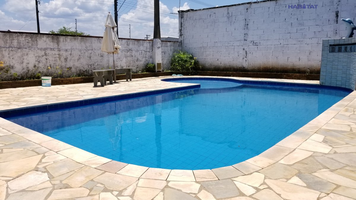 Fazenda à venda com 3 quartos, 1020m² - Foto 1