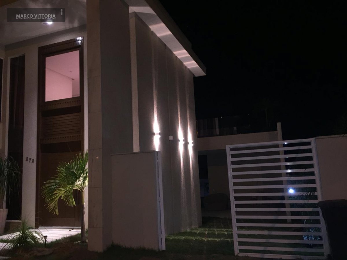 Casa à venda com 4 quartos, 260m² - Foto 16