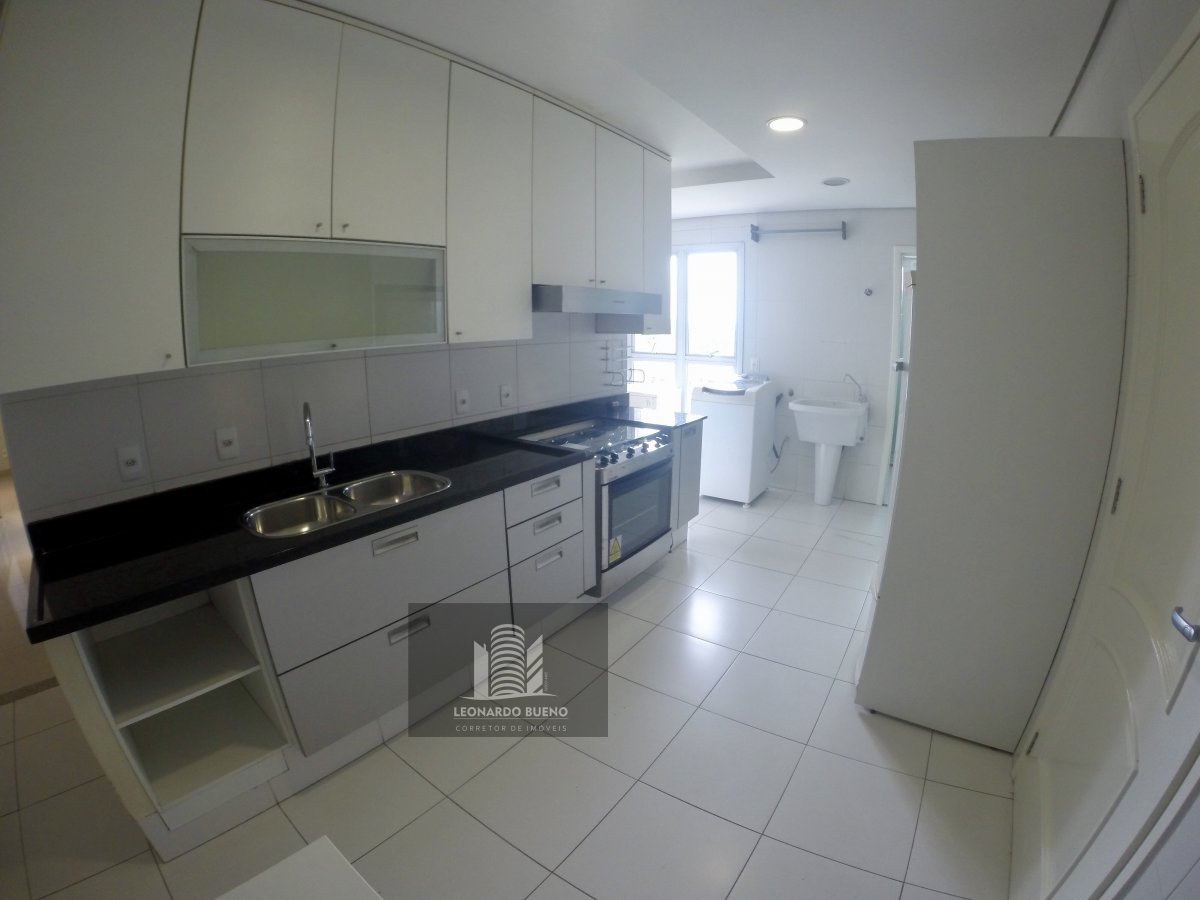 Apartamento para alugar com 3 quartos, 178m² - Foto 9