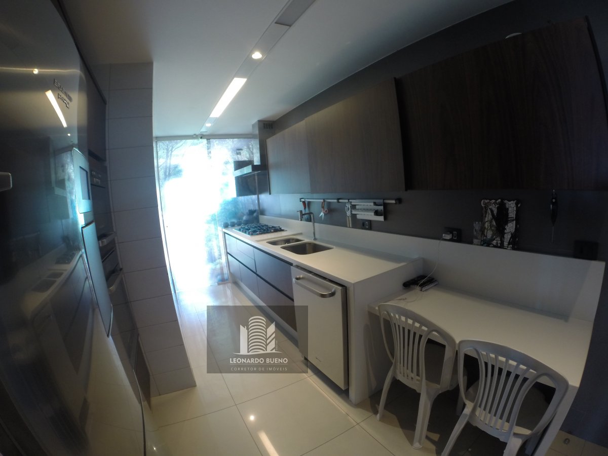 Apartamento à venda com 3 quartos, 155m² - Foto 6