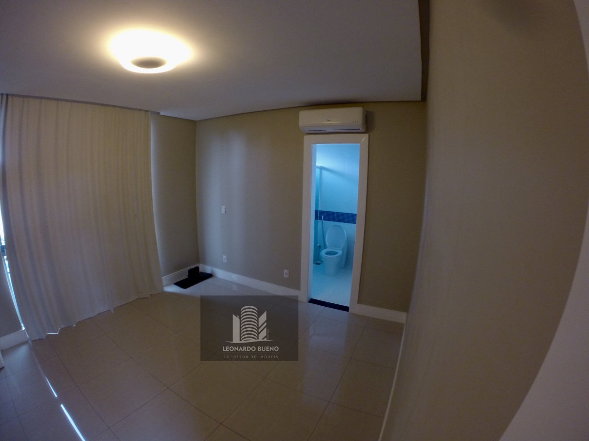 Casa à venda com 4 quartos, 360m² - Foto 7