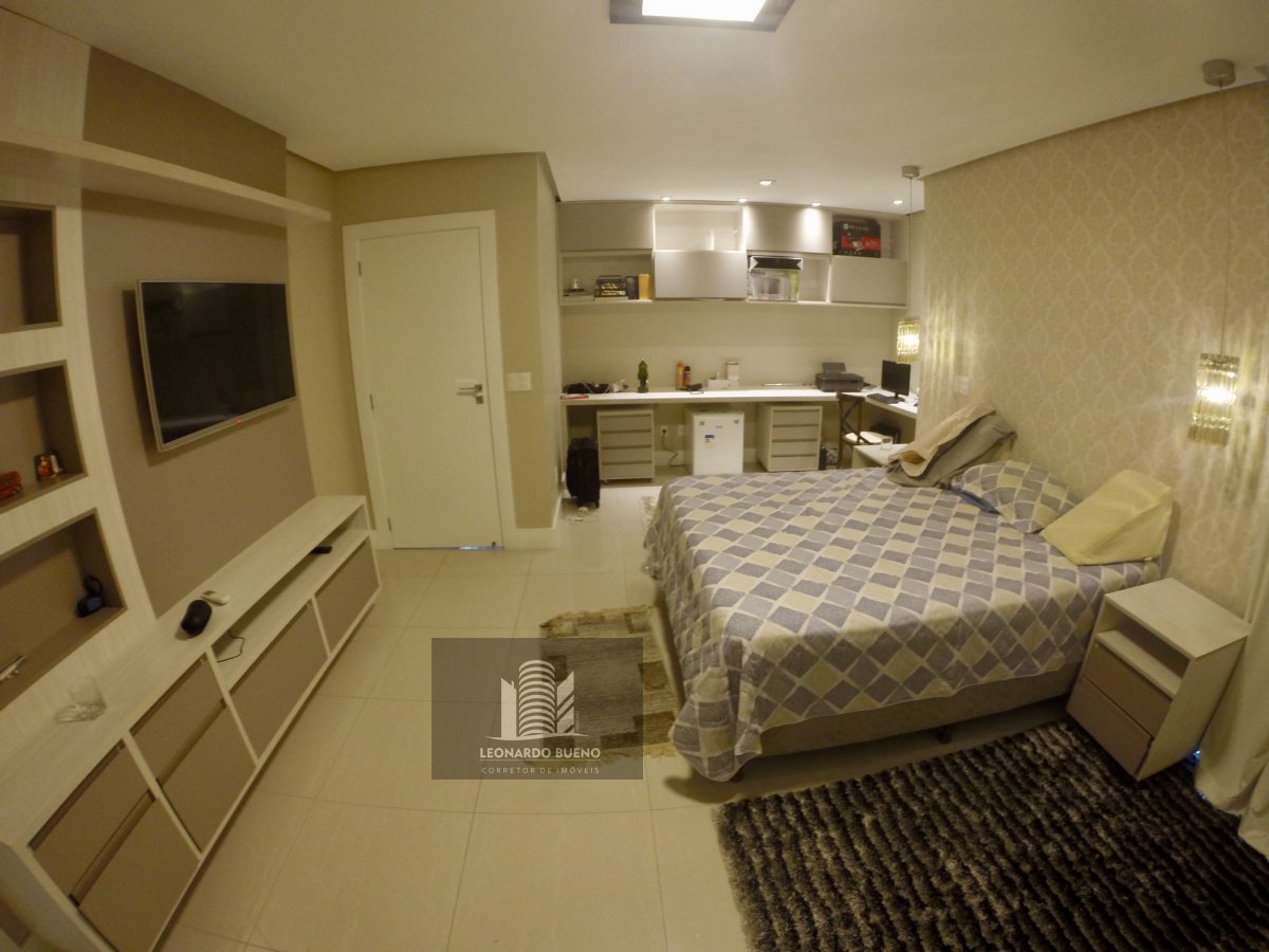 Casa à venda com 4 quartos, 360m² - Foto 10