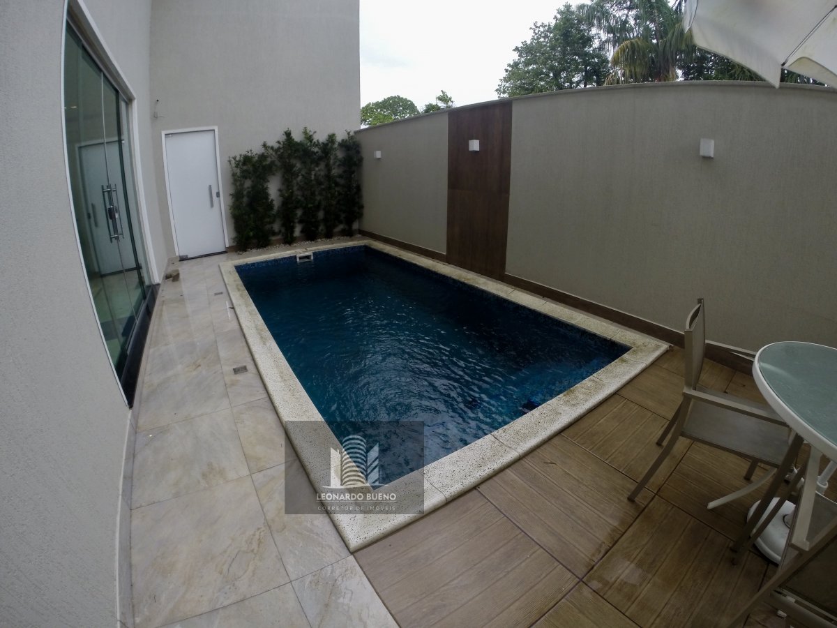 Casa à venda com 4 quartos, 360m² - Foto 14