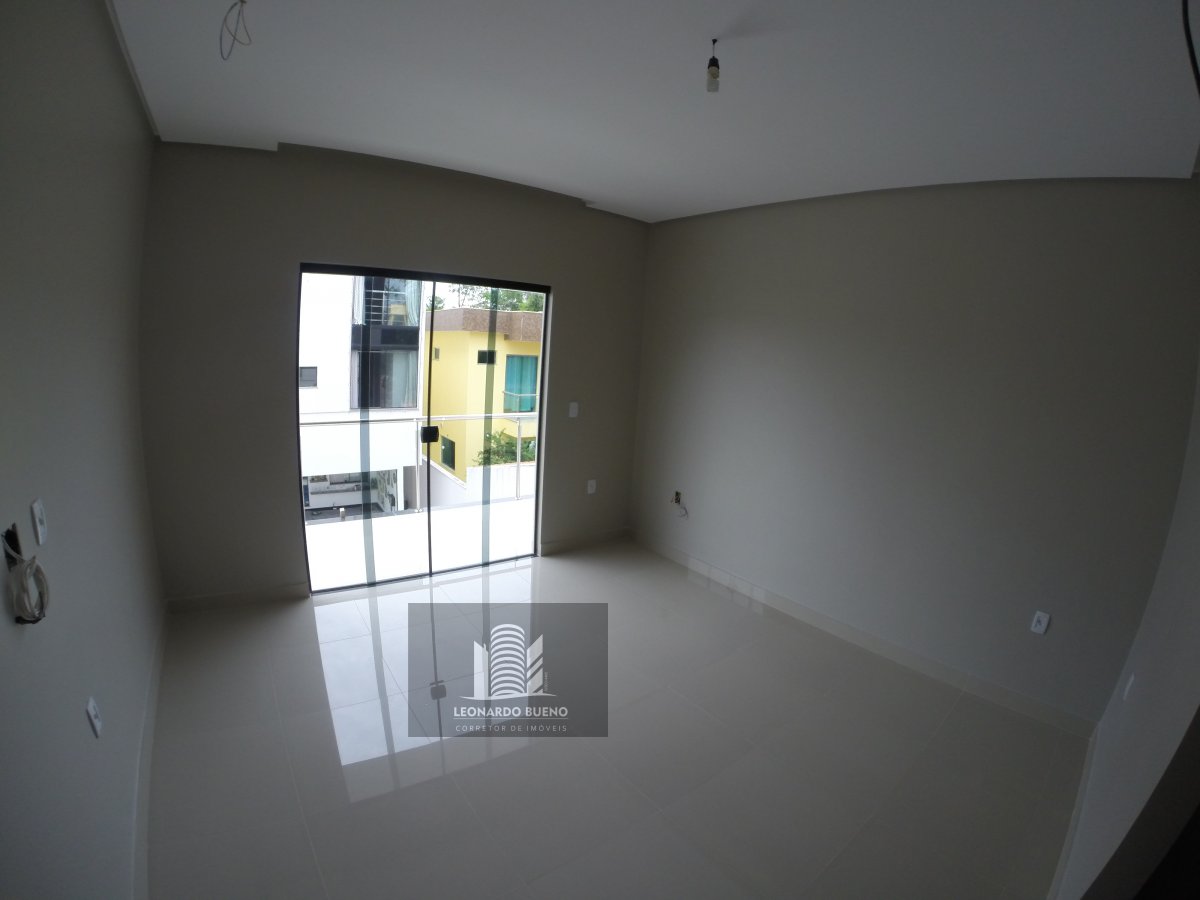 Casa à venda com 5 quartos, 280m² - Foto 9