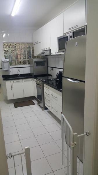 Apartamento à venda com 2 quartos, 70m² - Foto 7