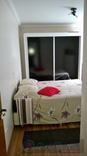 Apartamento à venda com 2 quartos, 70m² - Foto 2