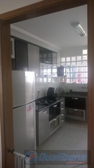 Apartamento à venda com 2 quartos, 70m² - Foto 14