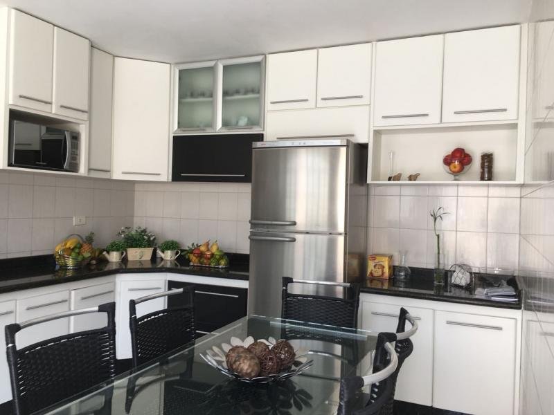 Casa à venda com 2 quartos, 150m² - Foto 6