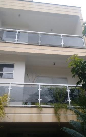 Sobrado à venda com 3 quartos, 220m² - Foto 1