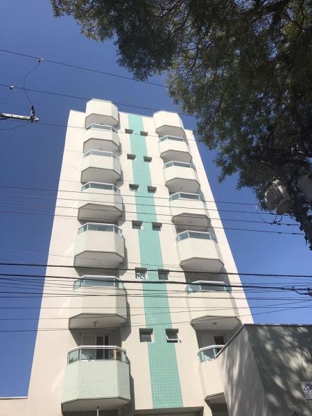 Apartamento à venda com 3 quartos, 147m² - Foto 1