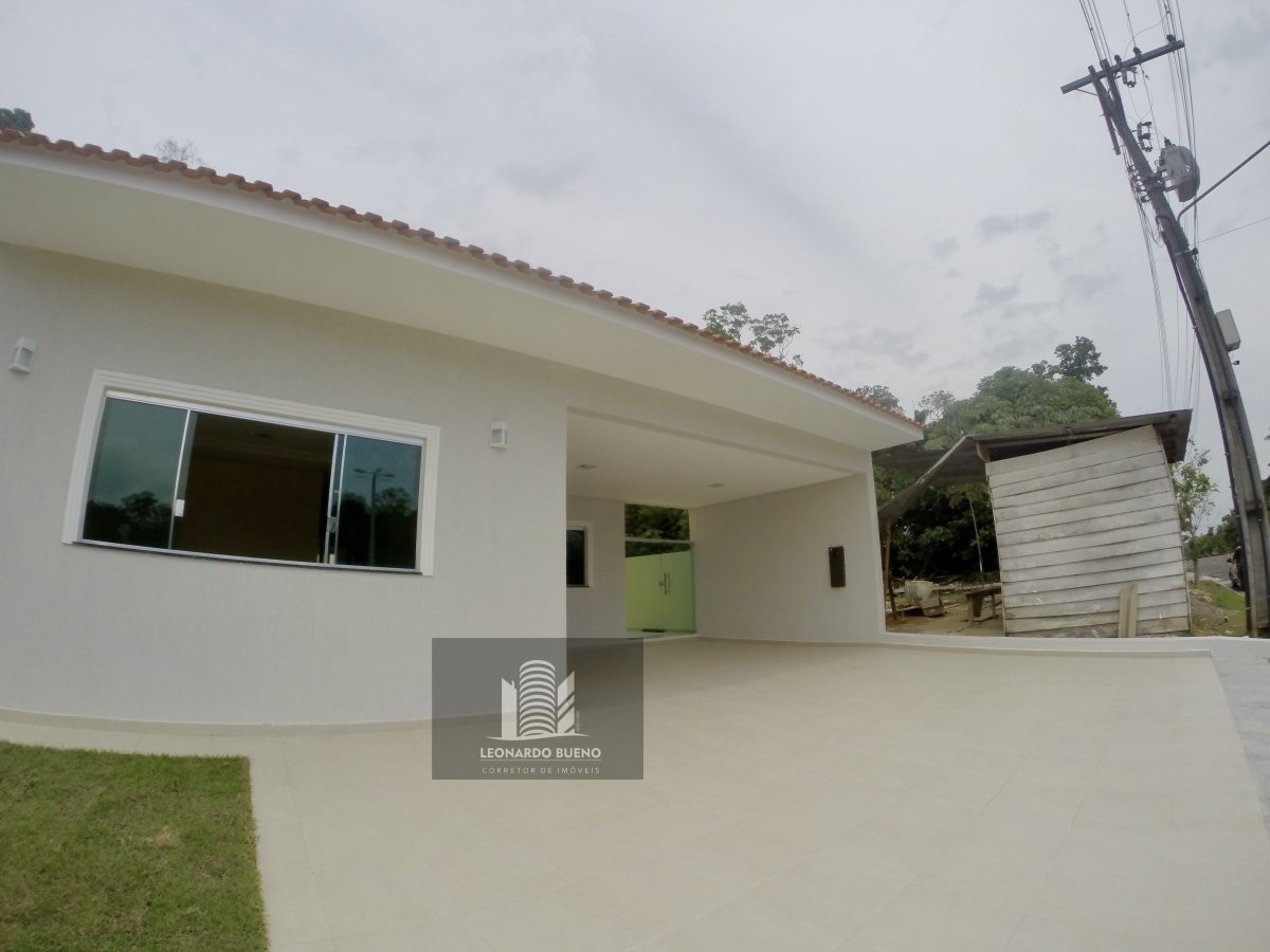 Casa à venda com 3 quartos, 160m² - Foto 1