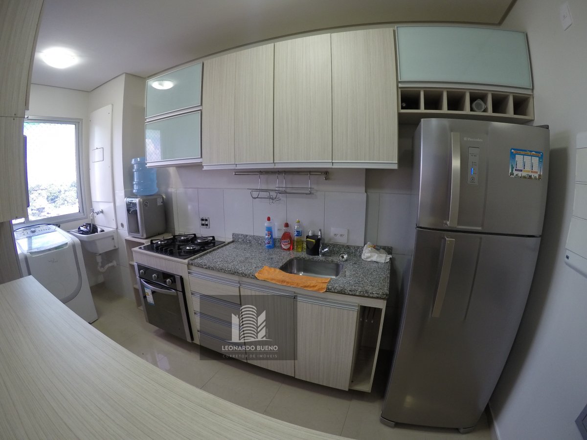 Apartamento à venda com 2 quartos, 67m² - Foto 3