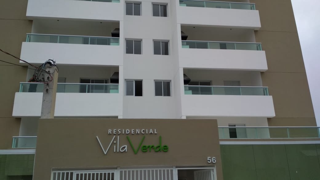 Apartamento à venda com 3 quartos, 77m² - Foto 2