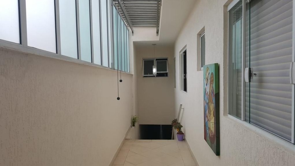 Sobrado à venda com 2 quartos, 205m² - Foto 2