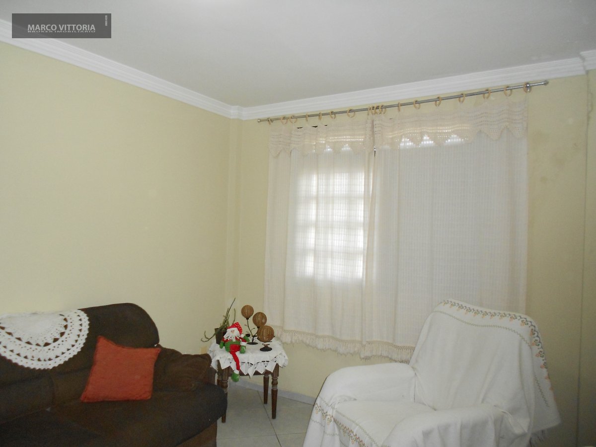 Casa à venda com 3 quartos, 300m² - Foto 15