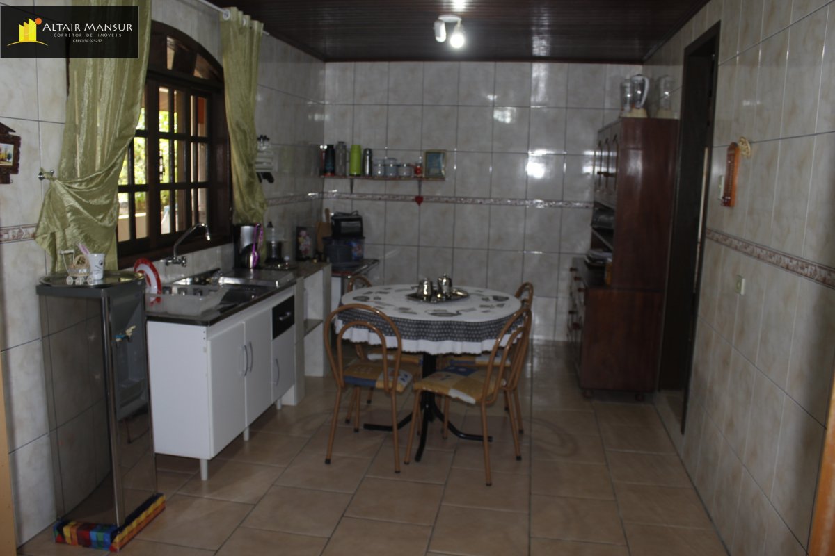 Fazenda/sítio/chácara/haras com 5 Dormitórios à venda, 7.900 m² por R$ 590.000,00