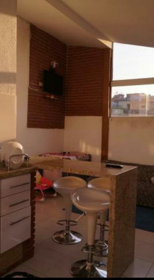 Cobertura à venda com 2 quartos, 80m² - Foto 2