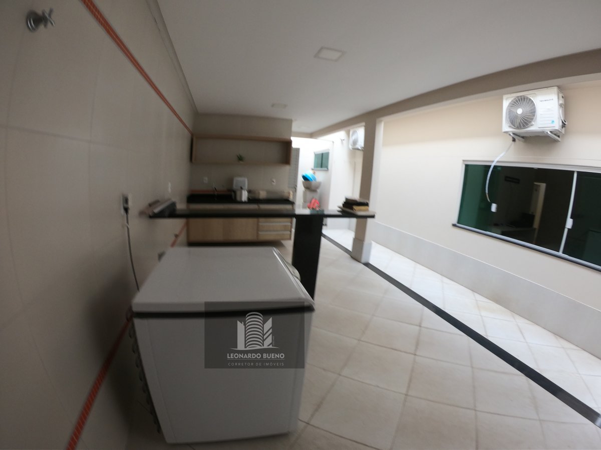 Casa à venda com 3 quartos, 300m² - Foto 5