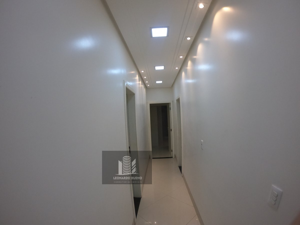 Casa à venda com 3 quartos, 300m² - Foto 14