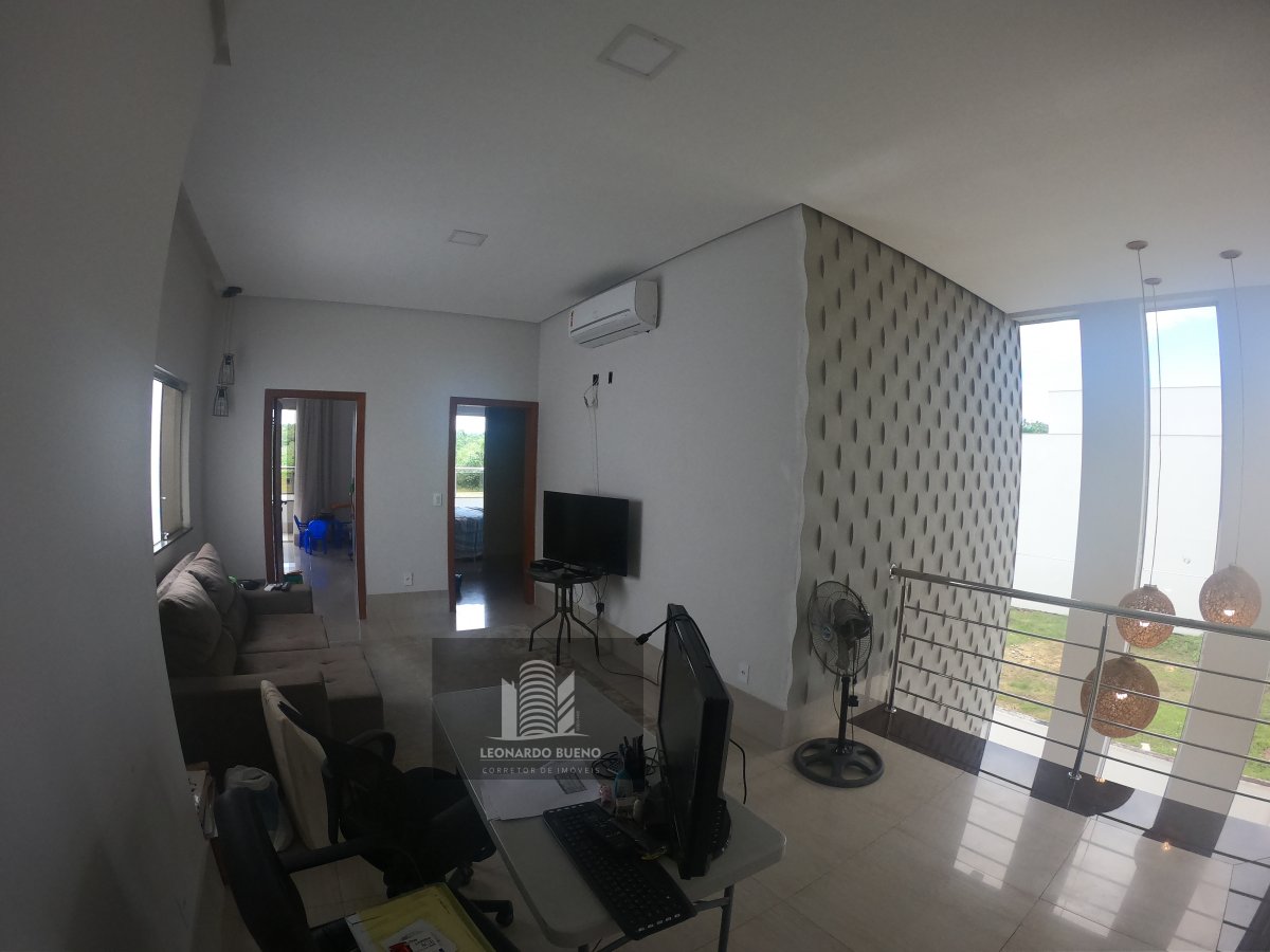 Casa à venda com 3 quartos, 330m² - Foto 3