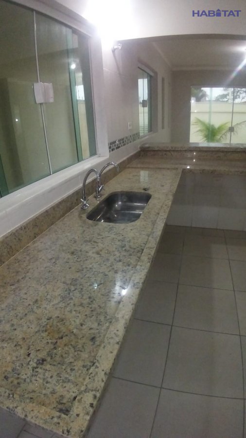 Sobrado à venda com 7 quartos, 300m² - Foto 14