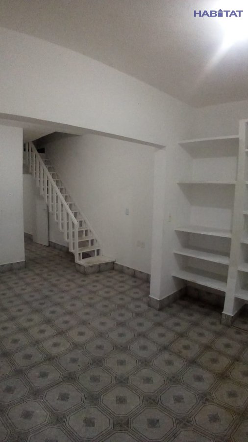 Sobrado à venda com 7 quartos, 300m² - Foto 35