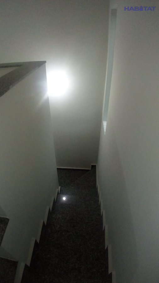 Sobrado à venda com 7 quartos, 300m² - Foto 19