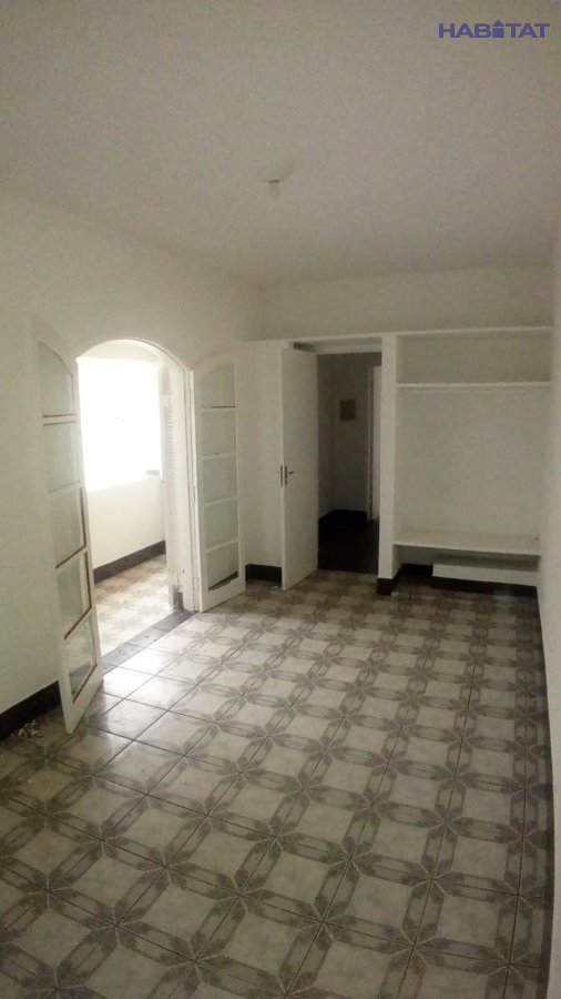 Sobrado à venda com 7 quartos, 300m² - Foto 42