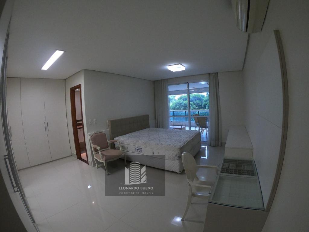 Apartamento para alugar com 4 quartos, 240m² - Foto 11