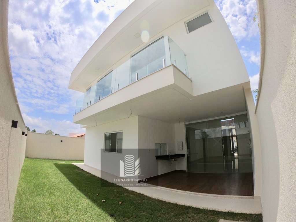 Casa à venda com 4 quartos, 300m² - Foto 9