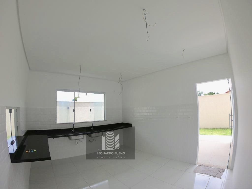 Casa à venda com 4 quartos, 300m² - Foto 13