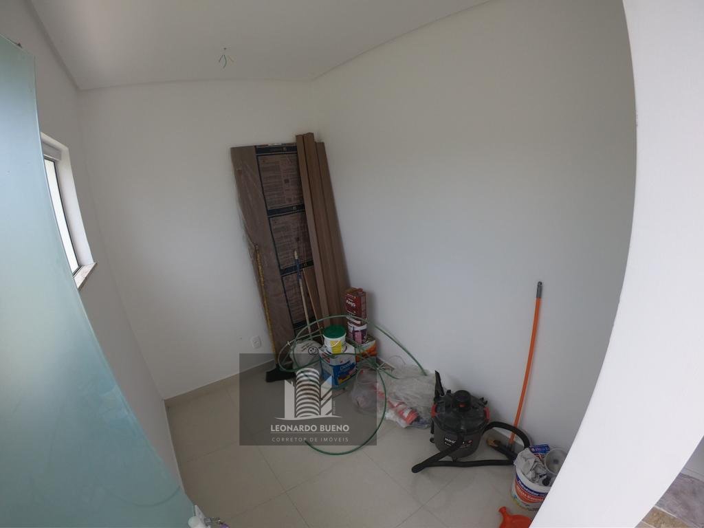 Casa à venda com 4 quartos, 300m² - Foto 14