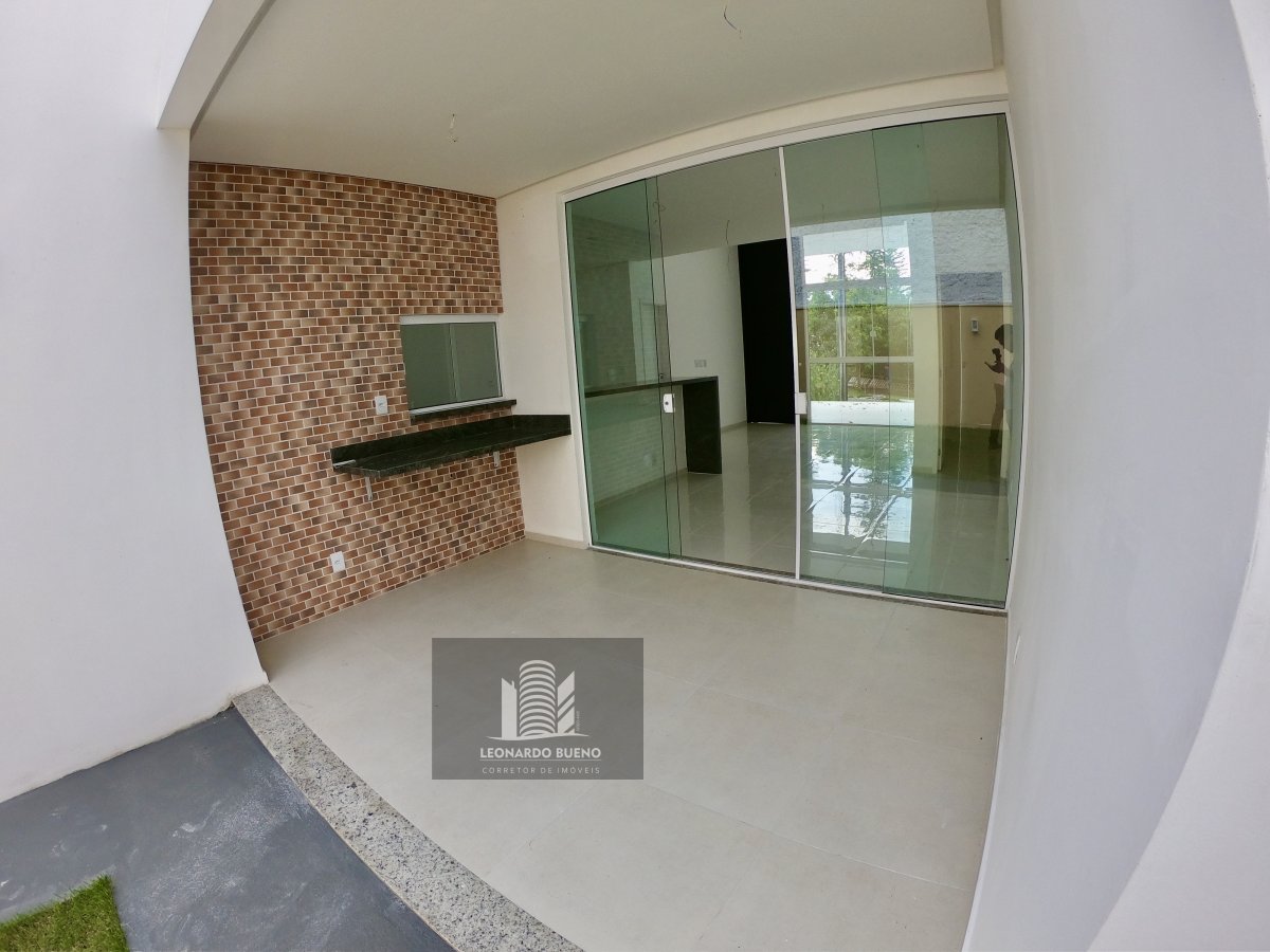 Casa à venda com 3 quartos, 147m² - Foto 4