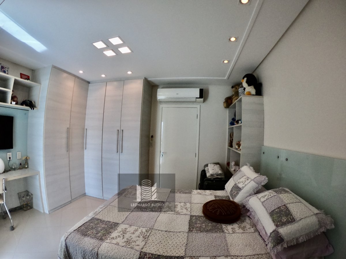 Casa de Condomínio à venda com 3 quartos, 236m² - Foto 10