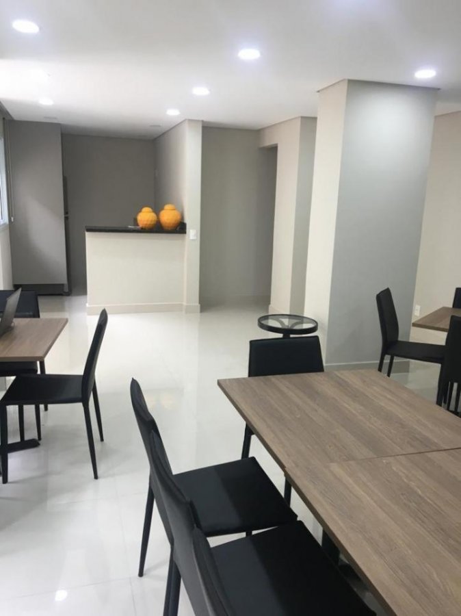 Apartamento à venda com 2 quartos, 61m² - Foto 15