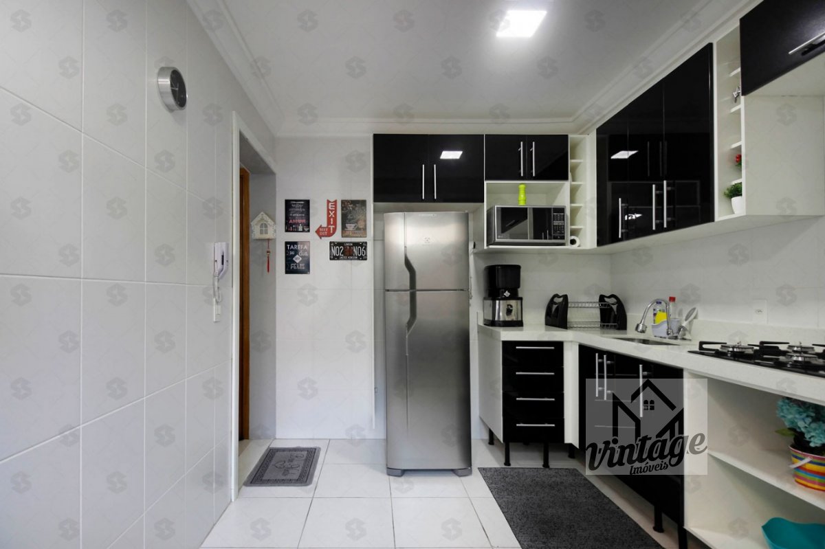 Apartamento à venda com 2 quartos, 67m² - Foto 4