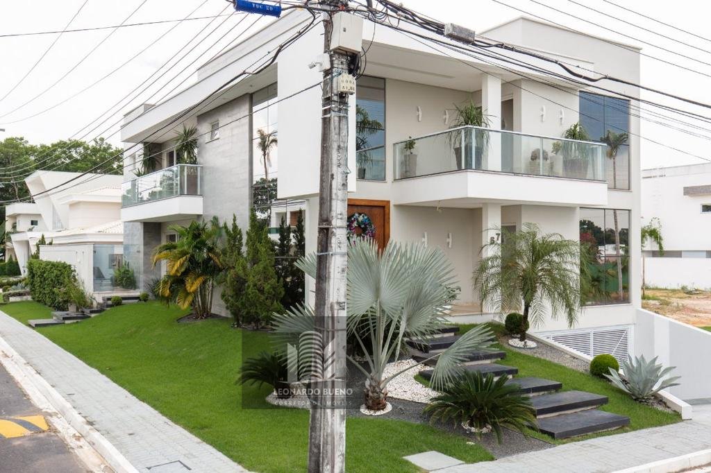 Casa à venda com 5 quartos, 600m² - Foto 3