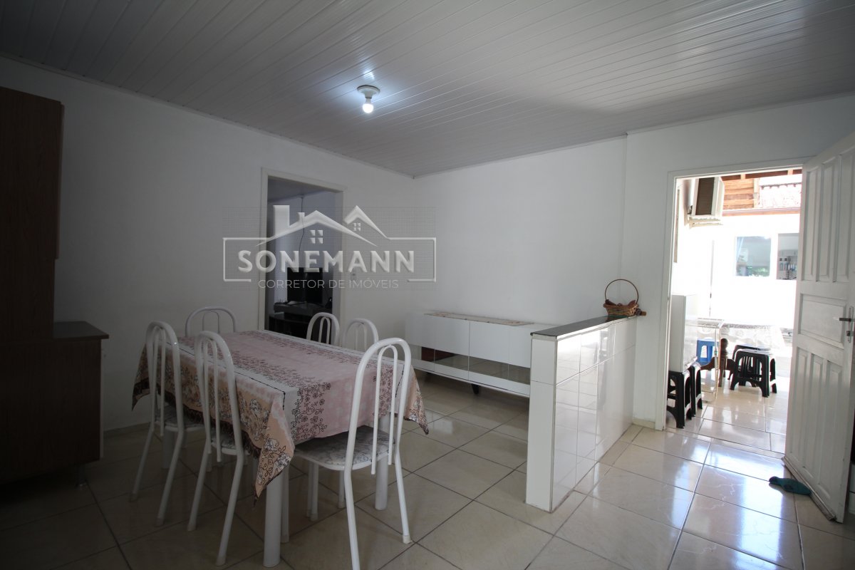 Casa à venda com 3 quartos, 180m² - Foto 4