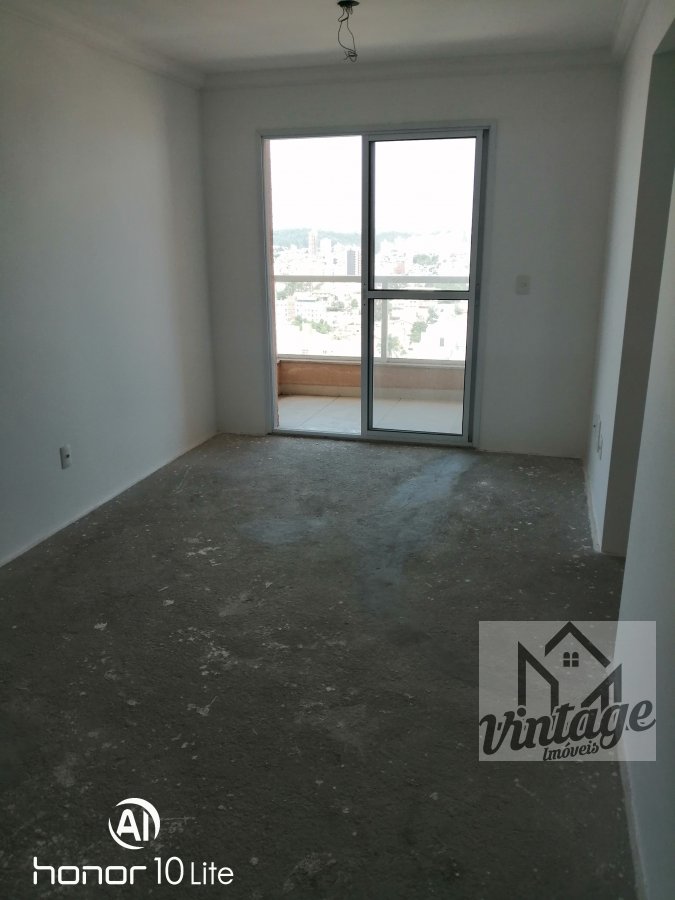 Apartamento à venda com 3 quartos, 76m² - Foto 3