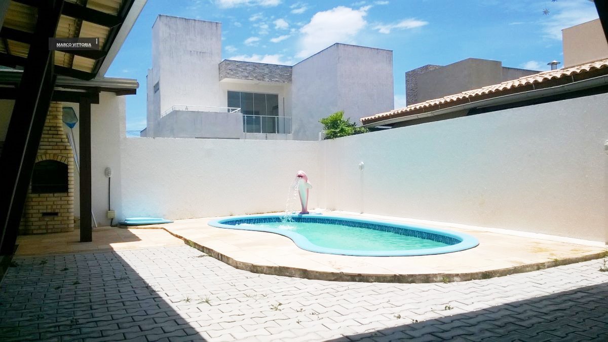 Casa de Condomínio à venda com 3 quartos, 180m² - Foto 2